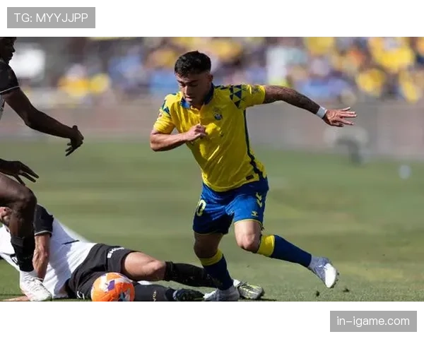 西甲蓝白荣耀强势回归，状态回暖迎战新赛季