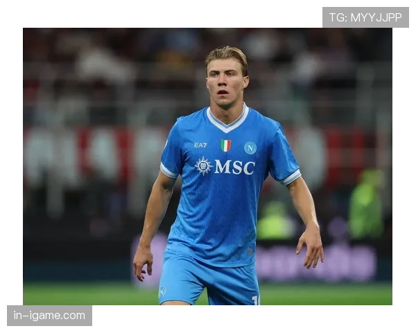 拉什福德与加纳乔:曼联锋线双星表现对比与战术影响力深度解析 拉什福德与加纳乔:曼联锋线双星表现对比与战术影响力深度解析