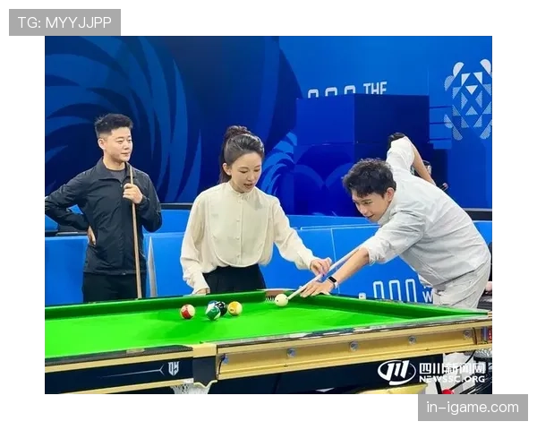 要是潘晓婷住我楼下，早上我会先数她门口停的车还是露出的球杆